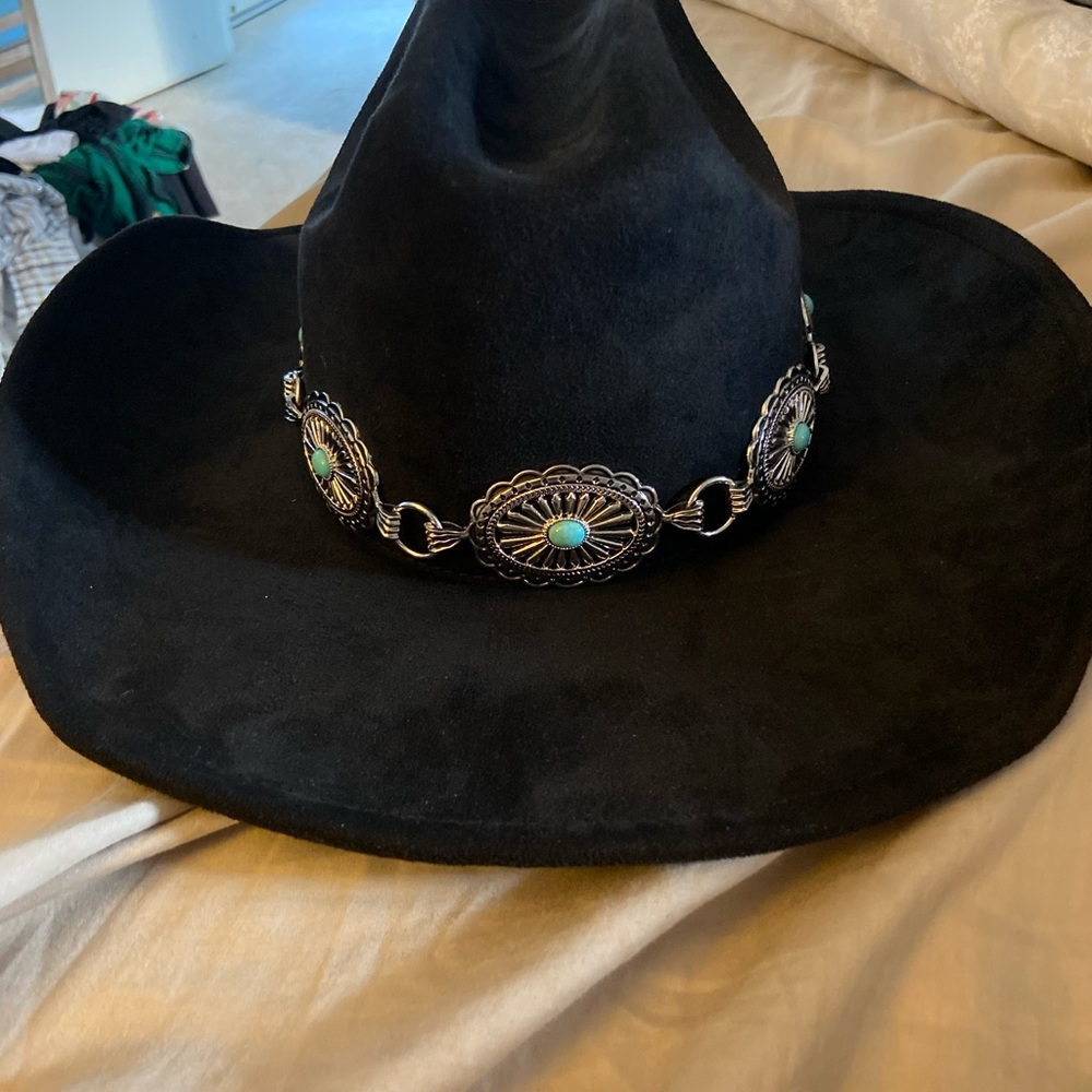 Black felt Cowboy hat